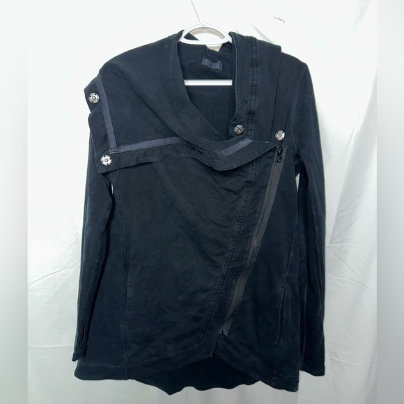 Lululemon Size 6/8 - Picture 2 of 8